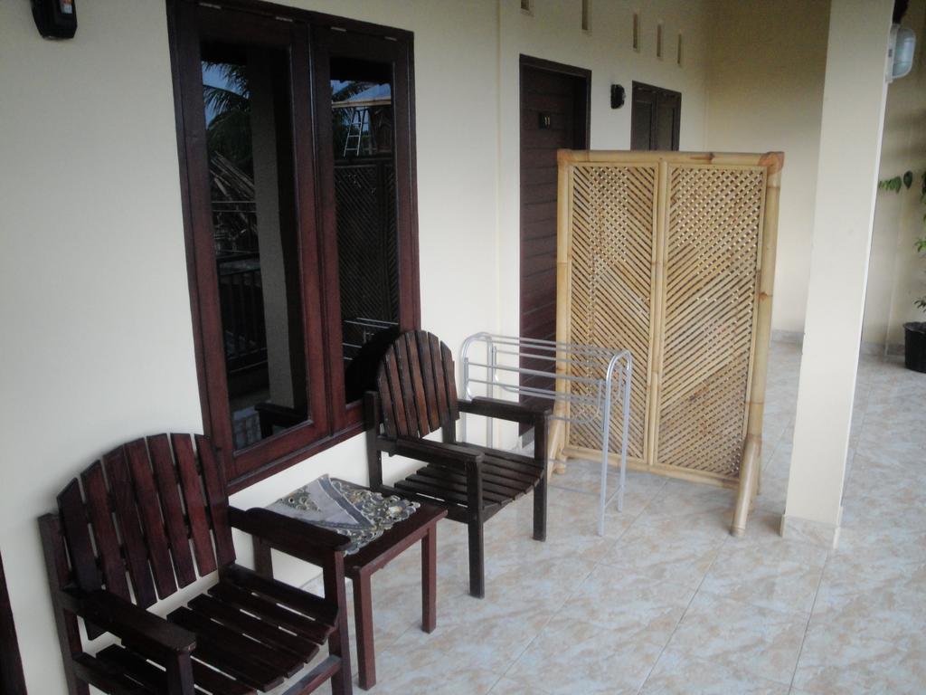 Puji Homestay Mataram Eksteriør billede