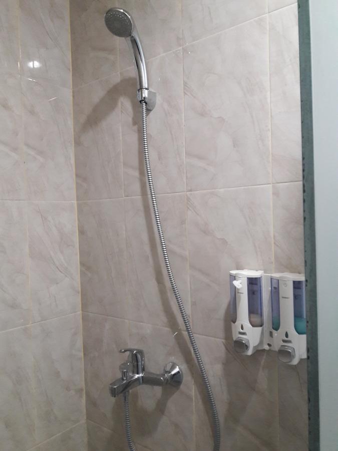 Puji Homestay Mataram Eksteriør billede